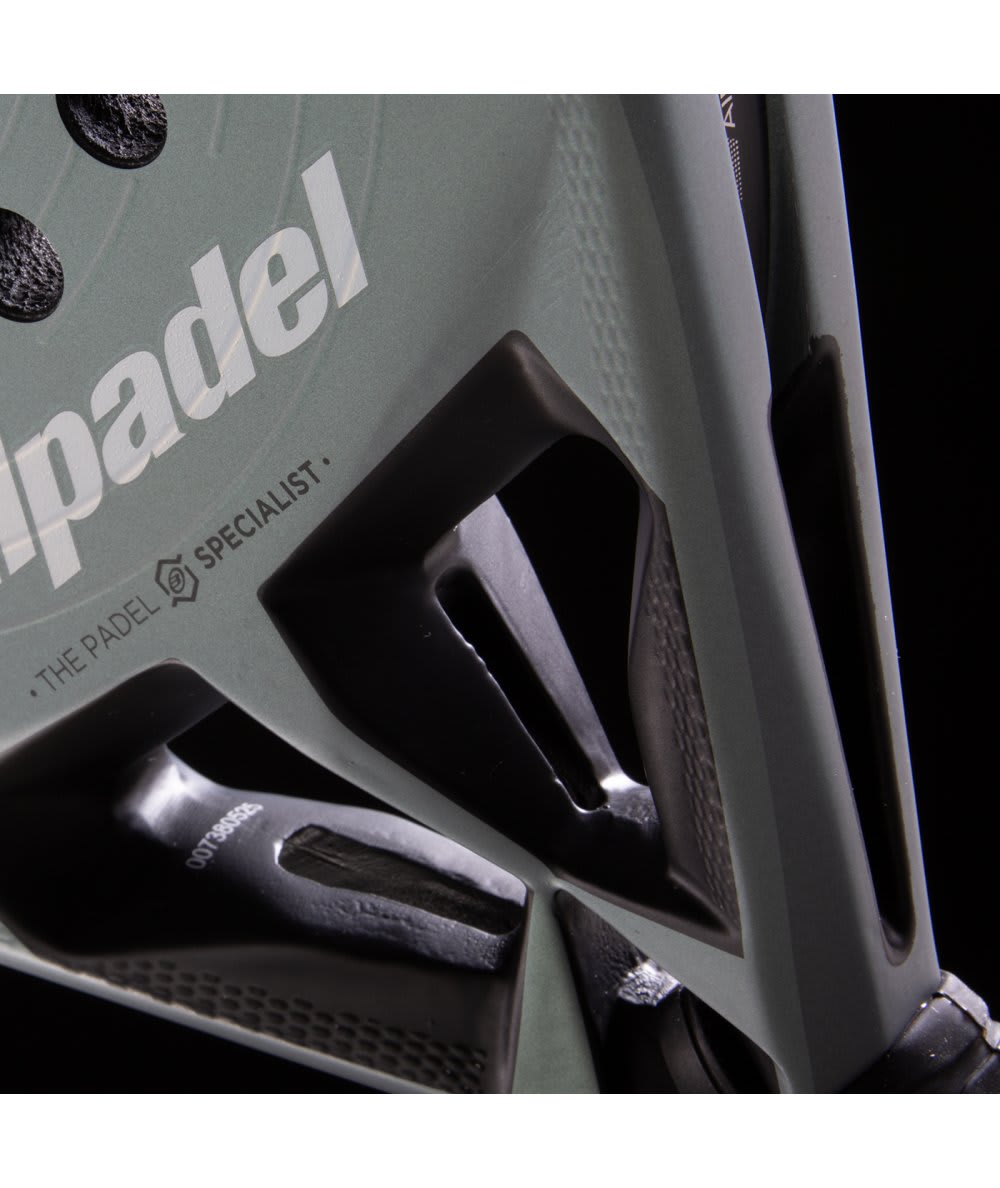 Pala Bullpadel Hack 04 2026 "Paquito Navarro"