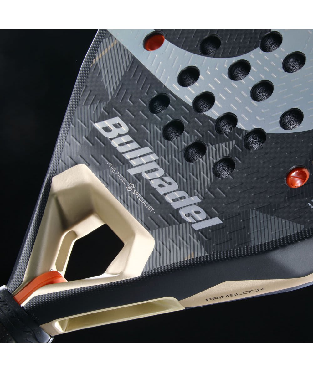 Pala Bullpadel Neuron 02 2026 "Chingotto"