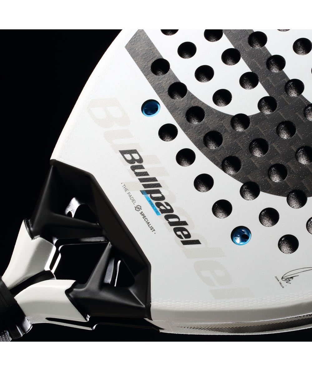 Pala Bullpadel Vertex 05 2026 "Juan Tello"